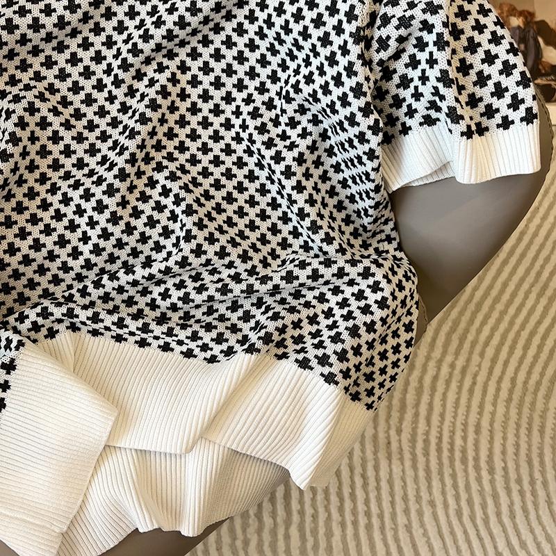 Stylish Plaid Knitted Sweater  - Summer Clothing Yarn review and price